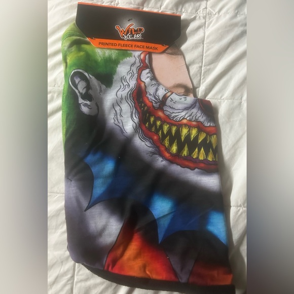 Wild Wears Face Mask - Picture 1 of 2